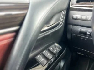 Lexus LX570