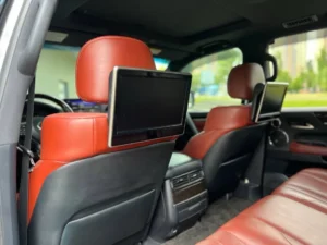 Lexus LX570