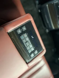 Lexus LX570