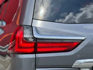 Lexus LX570