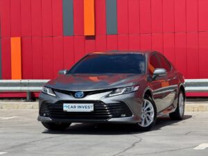Toyota Camry 70
