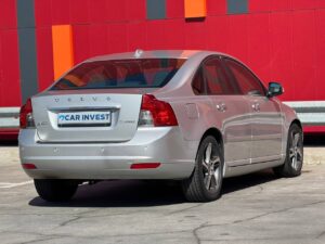 Volvo S40