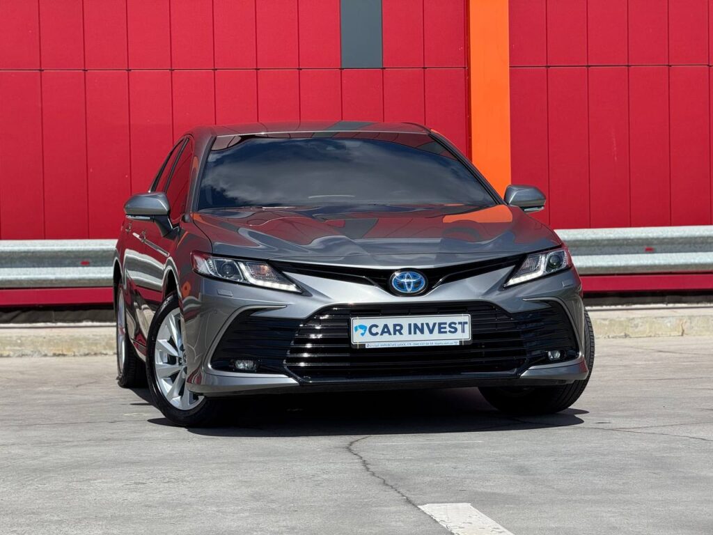 Toyota Camry 70