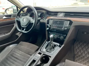 Volkswagen Passat R-Line