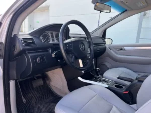 Mercedes-Benz B170