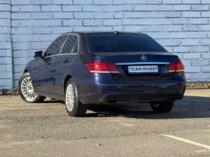 Mercedes-Benz E200