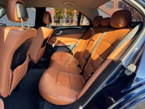 Mercedes-Benz E200