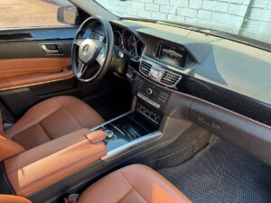 Mercedes-Benz E200