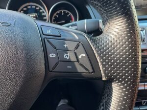 Mercedes-Benz E200