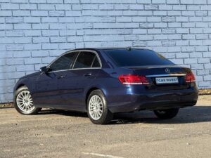 Mercedes-Benz E200