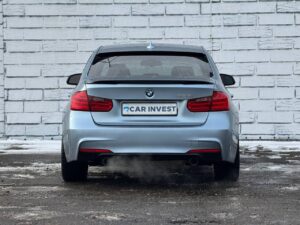 BMW 328i F30