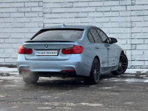 BMW 328i F30