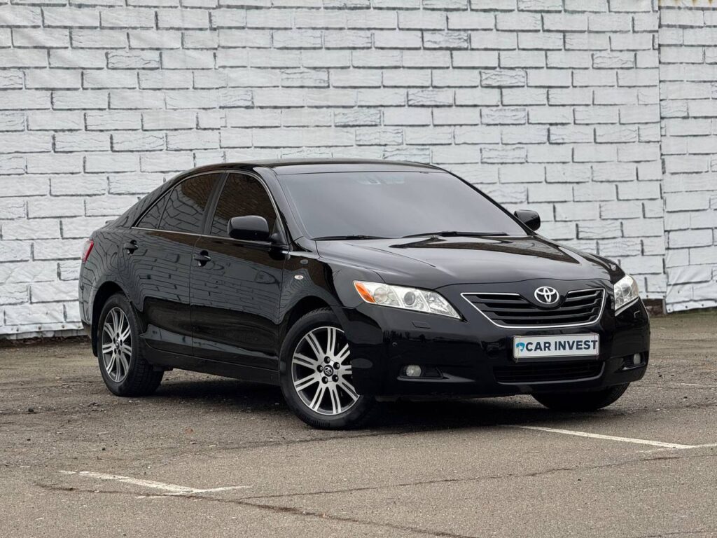 Toyota Camry V40