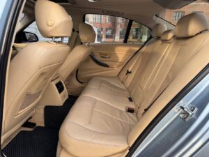BMW 328i F30