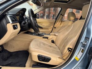 BMW 328i F30