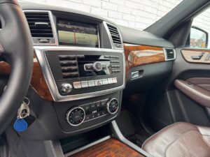 MERCEDES-BENZ ML 250