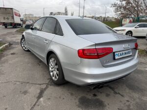 Audi A4B8
