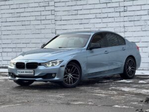 BMW 328i F30