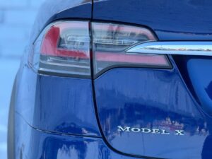 Tesla Model X 75D