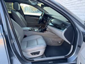 BMW F10 528i