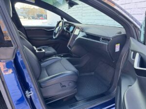 Tesla Model X 75D