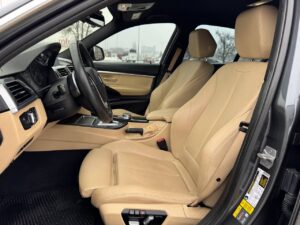 BMW 330e F30