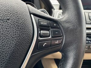 BMW 330e F30