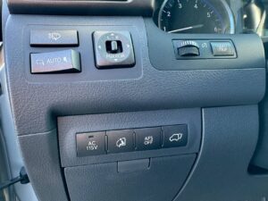 Lexus LX570