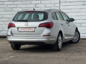 Opel Astra J