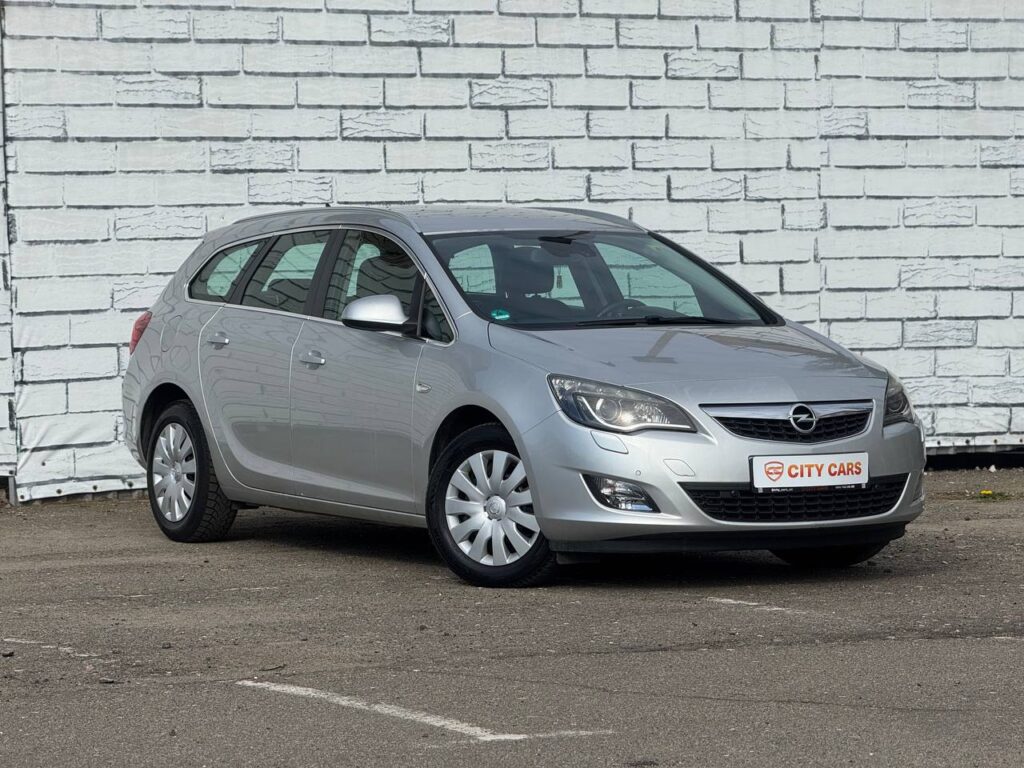 Opel Astra J
