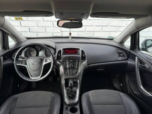Opel Astra J