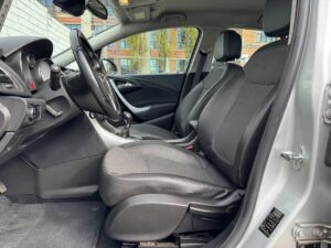Opel Astra J
