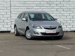 Opel Astra J