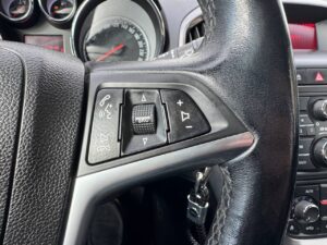 Opel Astra J