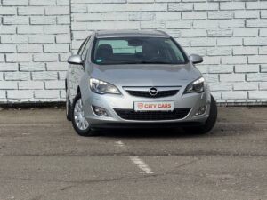 Opel Astra J