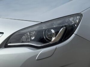 Opel Astra J