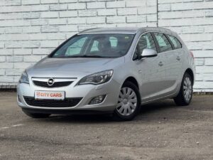 Opel Astra J