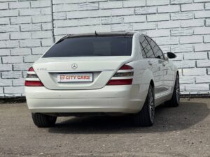 Mercedes-Benz S