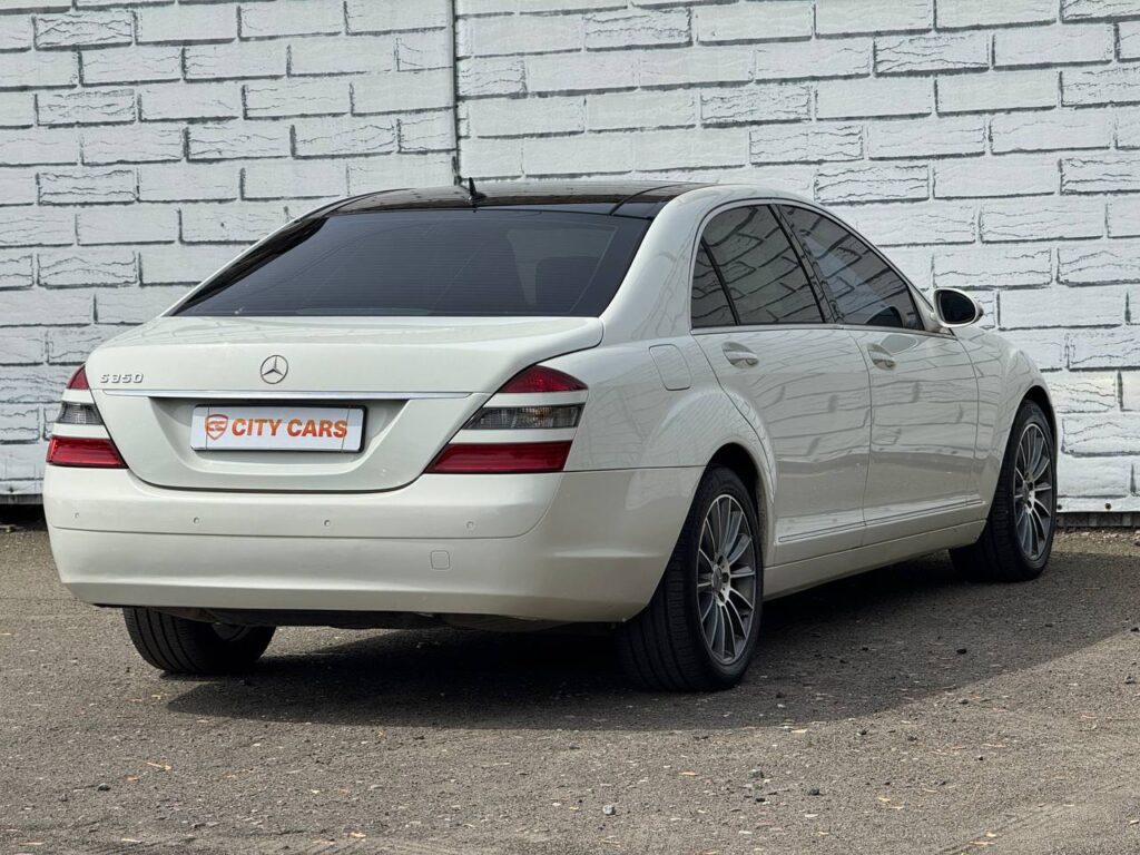 Автомобиль