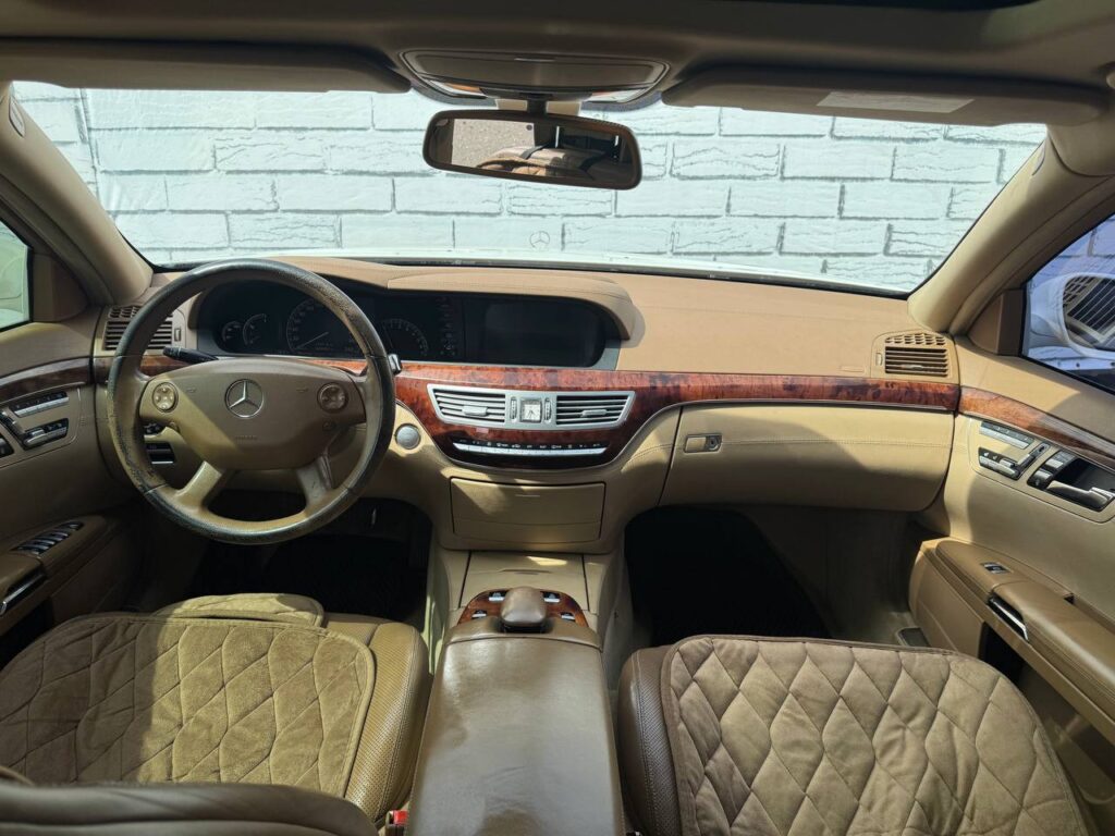 Автомобиль