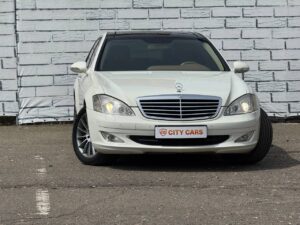 Mercedes-Benz S