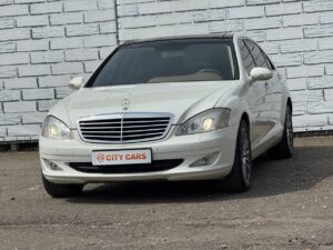Mercedes-Benz S