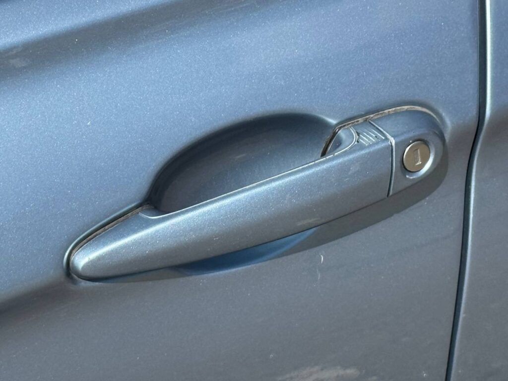 Автомобиль