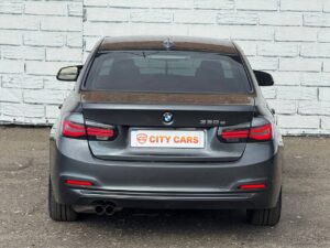 BMW 330e F30