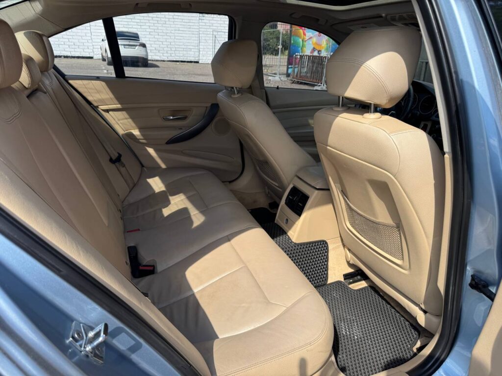 Автомобиль