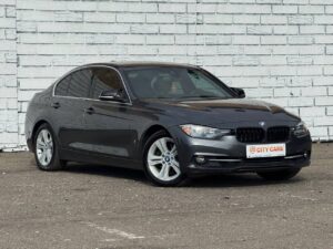 BMW 330e F30
