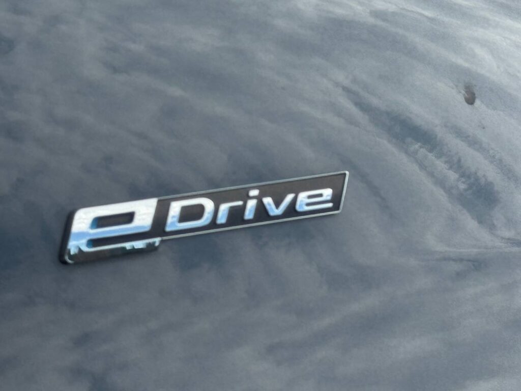 Автомобиль
