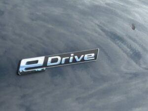BMW 330e F30