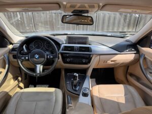 BMW 328 F30