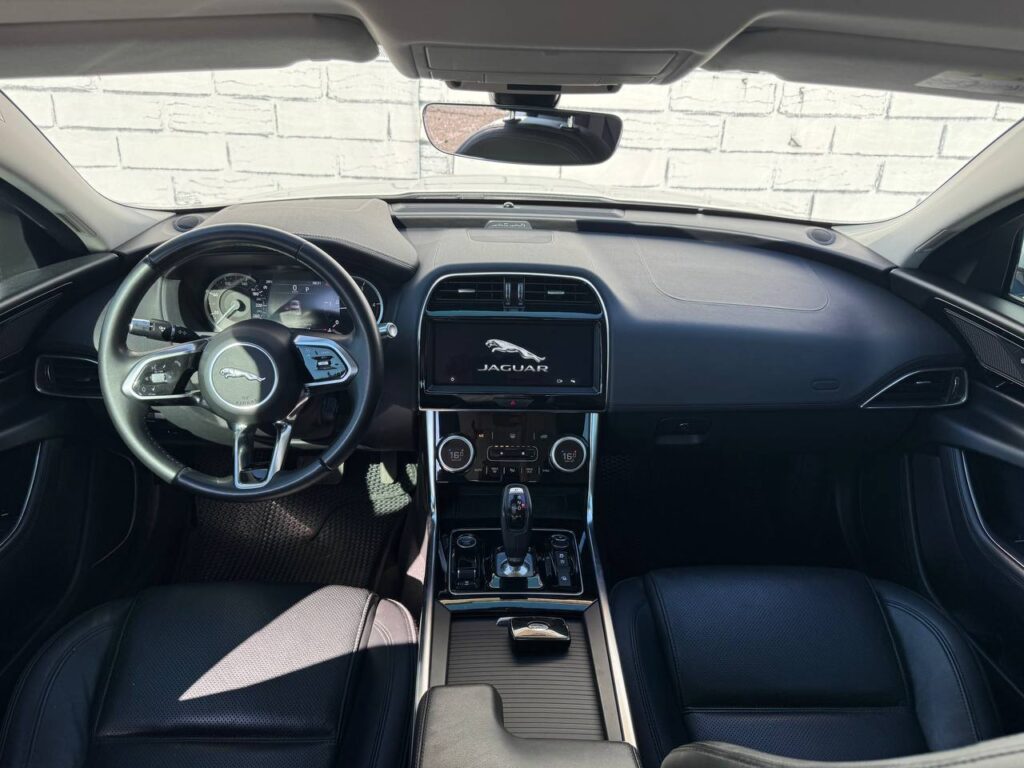 Автомобиль